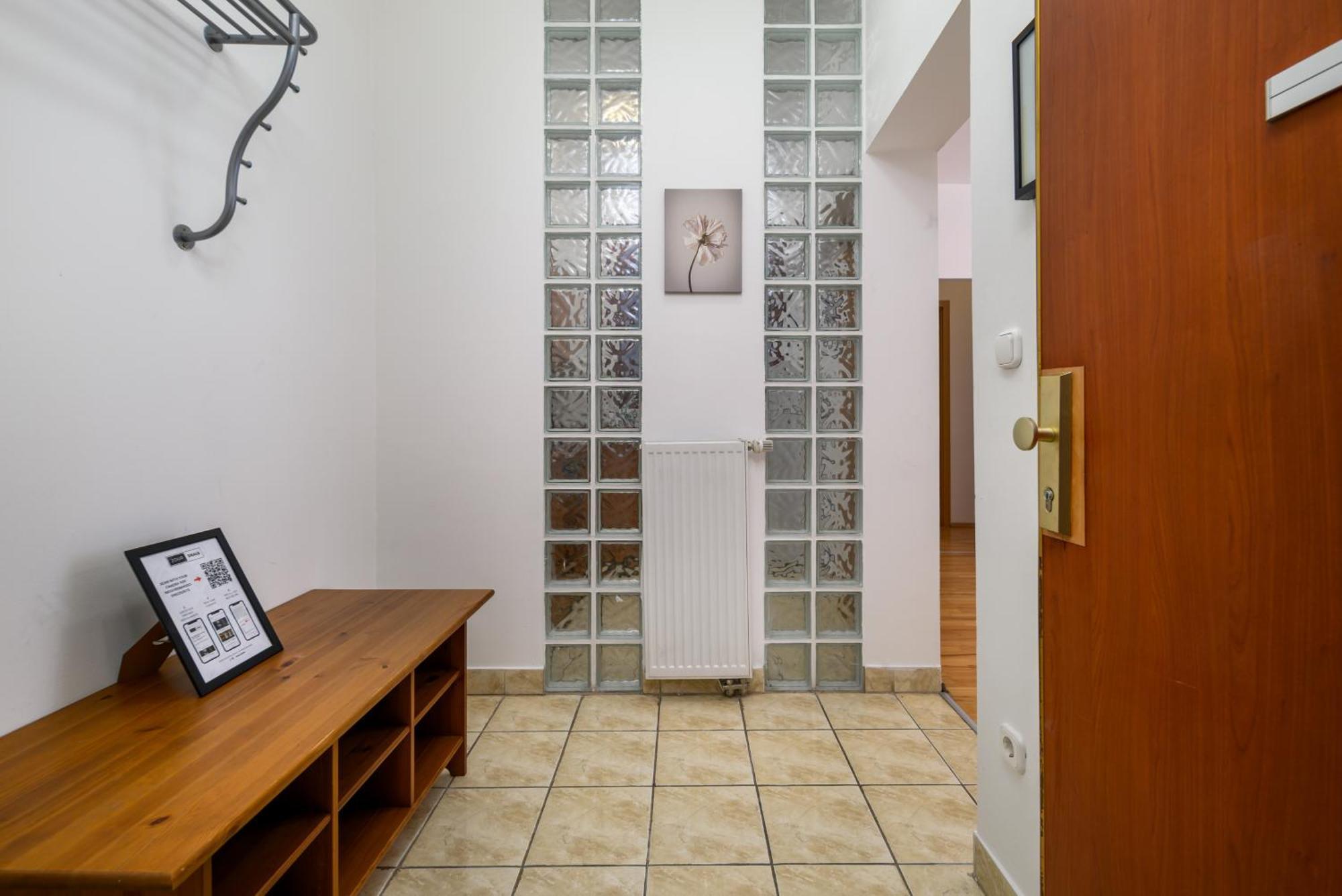 Basilica Apartment In Heart Of City Budapest Exteriör bild